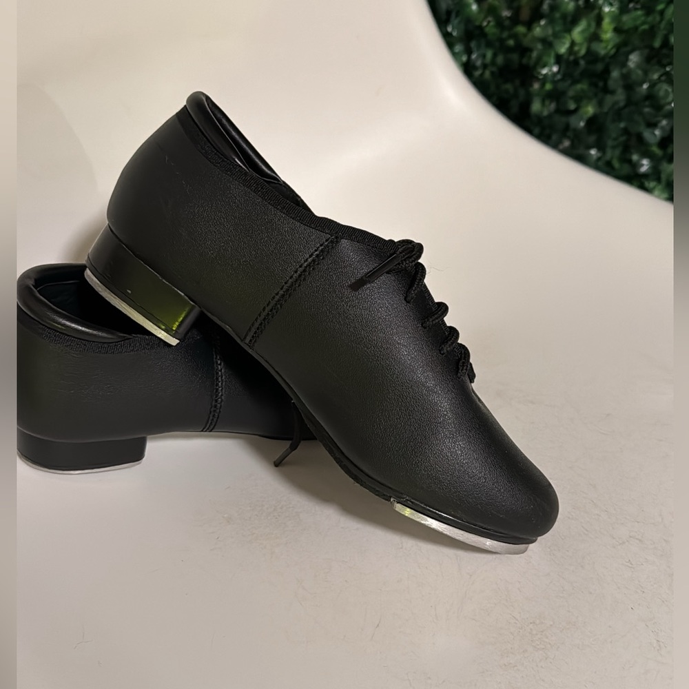 BALERA SZ 3.5 LIKE NEW TAP SHOES BLACK DANCE EUC BIG KIDS